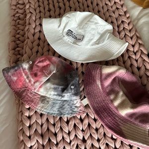Bundle of 3 new bucket hats